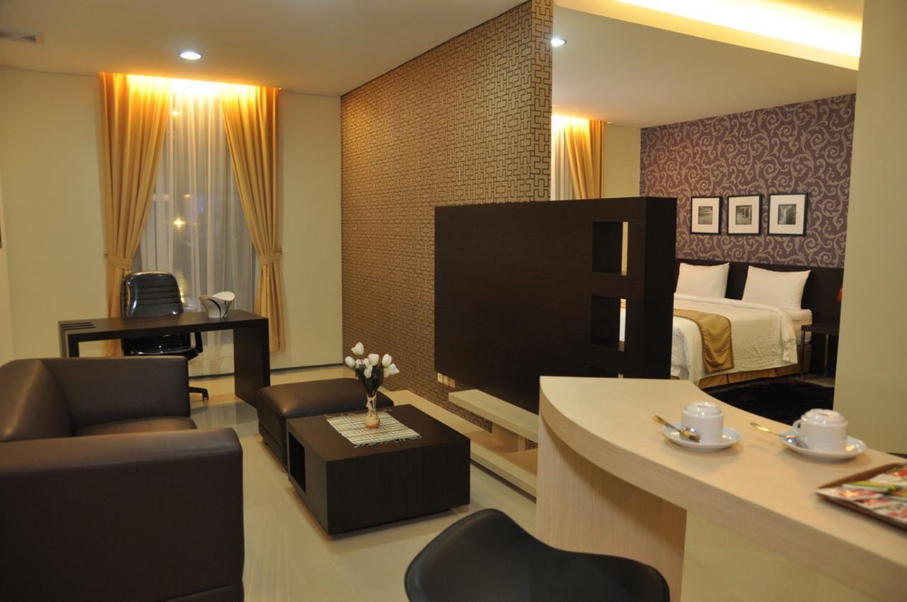 Pemalang Regina Hotel מראה חיצוני תמונה